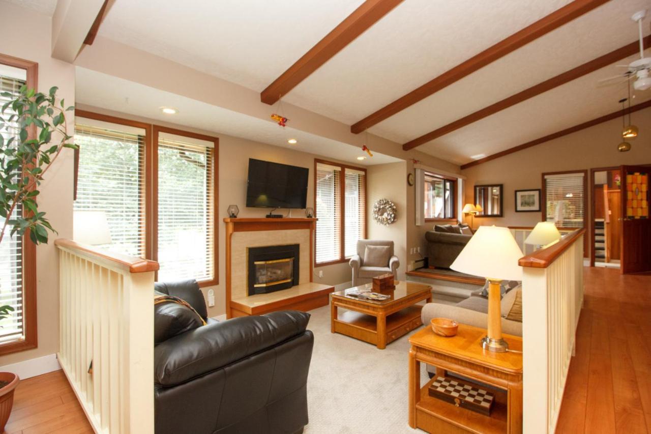 Coles Bay Vacation Retreat Villa North Saanich Exterior photo
